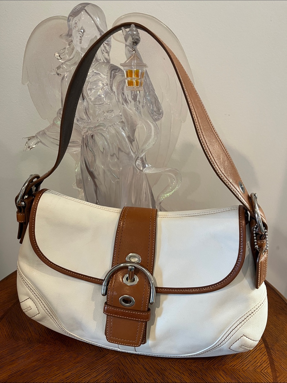 Coach Large SoHo Shouler Bag White and Tan Leather Silver Hardware Hang Tag